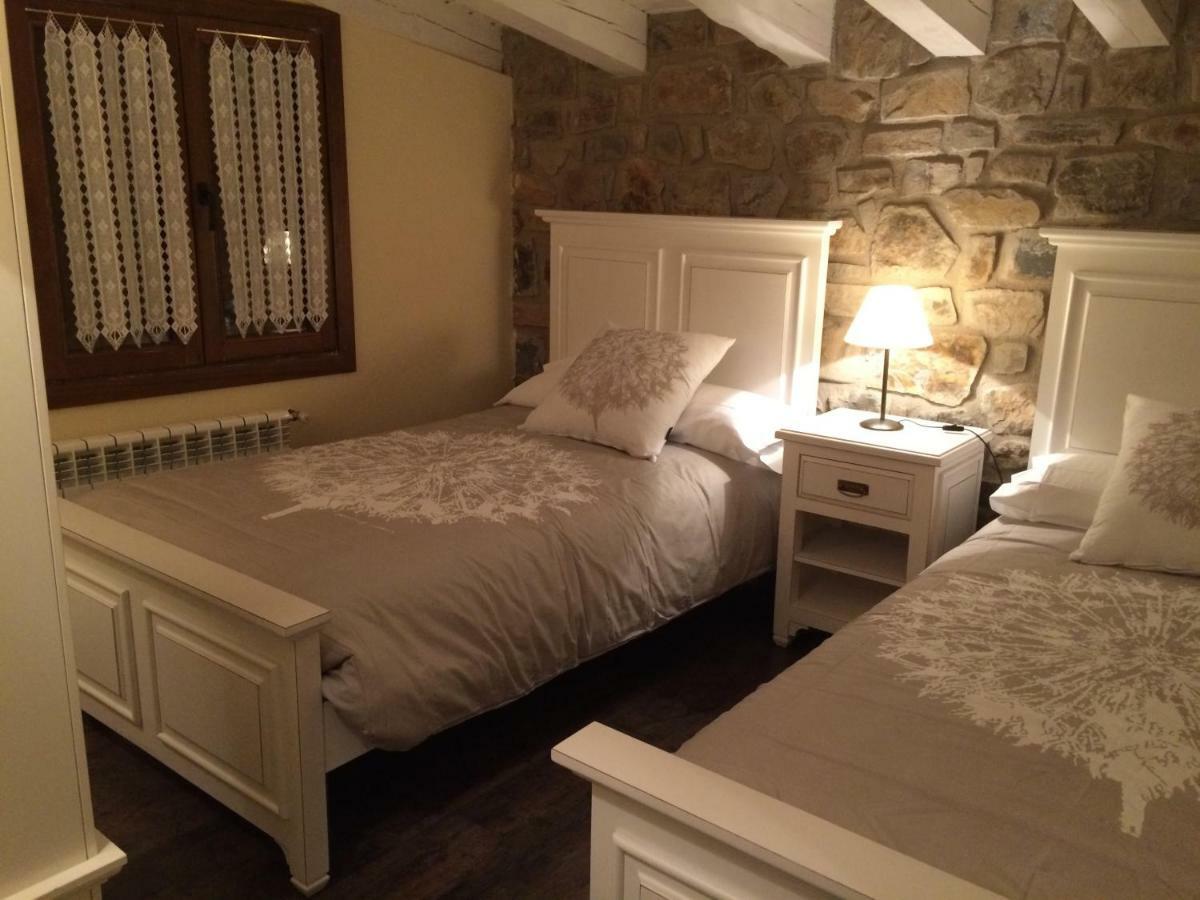 Casa Rural El Rincon De Maria Villoslada de Cameros Luaran gambar